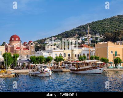Port à Agia Marina, Île de Leros, Dodécanèse, Îles grecques, Grèce, Europe Copyright : KarolxKozlowski 1245-3293 Banque D'Images