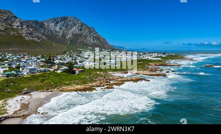 Aérienne d'Hermanus et ses plages blanches, Western Cape Province, Afrique du Sud, Afrique Copyright : MichaelxRunkel 1184-10001 Banque D'Images