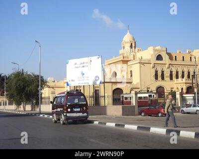 Le Caire, Egypte, 2 mars 2024 : Palais de Sultana Malak, Palais du Sultan Hussein Kamel conçu par l'ingénieur belge Edouard Empain, situé dans l'Heliop Banque D'Images