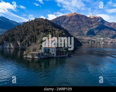 Vue aérienne de la péninsule de Villa Balbianello sur le lac de Côme Banque D'Images