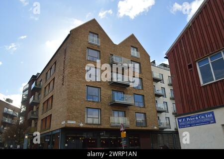 Anchorage Apartment Complex in Wapping Wharf, Bristol, Angleterre, Royaume-Uni. 26 février 2024. Banque D'Images