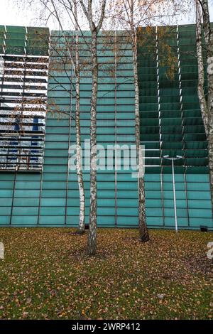 Berlin, Allemagne - 16 décembre 2021 : complexe des ambassades nordiques sur la Klingelhoferstrasse à Berlin, la capitale de l'Allemagne. Banque D'Images