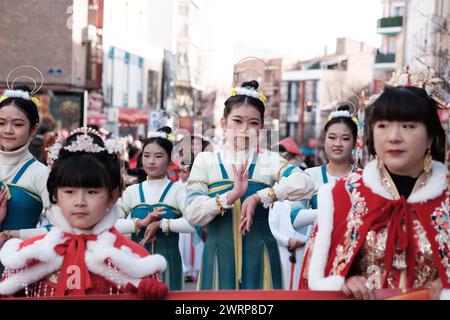 Nouvel an chinois, Parade 2024 à Madrid avec : Voir où : Madrid, Espagne quand : 11 Fév 2024 crédit : Oscar Gonzalez/WENN Banque D'Images