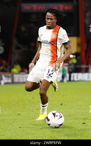 Vitality Stadium, Boscombe, Dorset, Royaume-Uni. 13 mars 2024. Premier League Football, AFC Bournemouth contre Luton Town ; Issa Kabore de Luton Town Credit : action plus Sports/Alamy Live News Banque D'Images