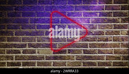 Image d'un signe de néon rouge pouces vers le bas sur le mur de briques 4k Banque D'Images