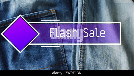 Image du texte de vente flash sur fond violet sur pantalon denim Banque D'Images