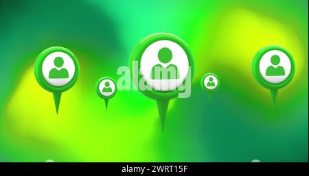 Image de tags avec des icônes de médias sociaux sur des formes sur fond vert Banque D'Images