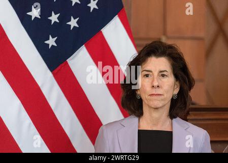 Bangkok, Thaïlande. 14 mars 2024. Gina Raimondo, secrétaire du commerce des États-Unis a vu lors d'une réunion avec des dirigeants d'entreprise au ministère des Affaires étrangères à Bangkok. Visite officielle de Gina Raimondo, secrétaire au commerce des États-Unis en Thaïlande pour promouvoir les relations commerciales et d'investissement américano-thaïlandaises. (Photo de Peerapon Boonyakiat/SOPA images/SIPA USA) crédit : SIPA USA/Alamy Live News Banque D'Images