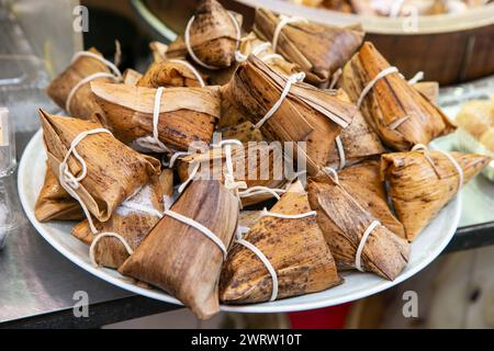 Zong zong Zi ou riz farci dans un stand de Street food chinois à Kobe au Japon Banque D'Images