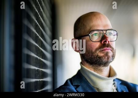 Anvers, Belgique. 14 mars 2024. Vice-recteur à la recherche et à l’impact Maarten Weyn pose pour le photographe lors d’une séance photo avec le recteur nouvellement élu et son équipe, à l’UAntwerpen, à Anvers, le jeudi 14 mars 2024. BELGA PHOTO JASPER JACOBS crédit : Belga News Agency/Alamy Live News Banque D'Images