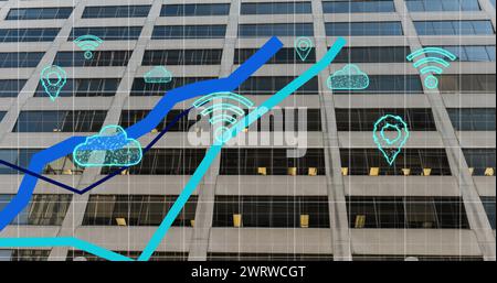 Image des icônes cloud et wifi, traitement des données sur le bâtiment Banque D'Images