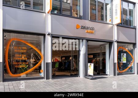 Magasin d'usine zalando à Bielefeld, Allemagne Banque D'Images