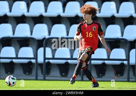 Tubize, Belgique. 14 mars 2024. Aaron Ibrahim (16 ans) de Belgique photographié lors d'un match amical de football entre les équipes nationales de Belgique et de Hongrie de moins de 16 ans, le jeudi 14 mars 2024 à Tubize, Belgique . Crédit : Sportpix/Alamy Live News Banque D'Images