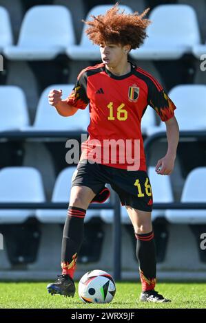 Tubize, Belgique. 14 mars 2024. Aaron Ibrahim (16 ans) de Belgique photographié lors d'un match amical de football entre les équipes nationales de Belgique et de Hongrie de moins de 16 ans, le jeudi 14 mars 2024 à Tubize, Belgique . Crédit : Sportpix/Alamy Live News Banque D'Images