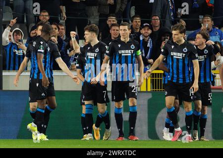 Bruges, Belgique. 14 mars 2024. Les joueurs du club célèbrent après avoir marqué lors d'un match de football entre l'équipe belge Club Brugge et l'équipe norvégienne Molde FK, le jeudi 14 mars 2024 à Brugge, étape retour de la finale 1/8 de l'UEFA Conference League. BELGA PHOTO KURT DESPLENTER crédit : Belga News Agency/Alamy Live News Banque D'Images