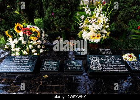 Medellin, Colombie - 11 janvier 2023 : tombe de Pablo Escobar Gaviria à côté des tombes du reste de sa famille Banque D'Images