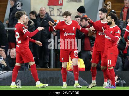 Anfield, Liverpool, Merseyside, Royaume-Uni. 14 mars 2024. Europa League, Round of 16, second Leg Football, Liverpool contre Sparta Prague ; Dominik Szoboszlai célèbre avec ses coéquipiers après avoir marqué le 5e but de Liverpool après 48 minutes crédit : action plus Sports/Alamy Live News Banque D'Images