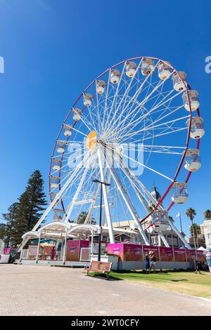 Glenelg Beach Adélaïde, grande roue géante et parc d'attractions à Glenelg, Australie méridionale, 2024 Banque D'Images