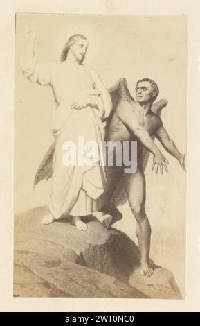 'Tentation du Christ' par Ary Scheffer. Inconnu, photographe vers 1865–1885 peinture représentant Christ portant des robes avec une main levée au-dessus de sa tête. Un personnage de diable ailé se tient à côté de lui sur un rebord rocheux. Le diable a les deux bras pendus d'un côté. Banque D'Images