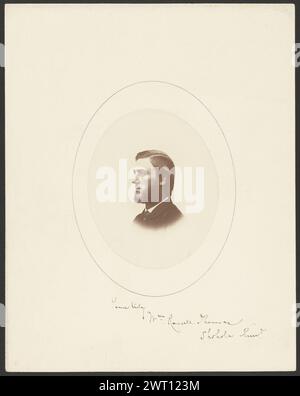 William Russell Thomas. George Kendall Warren, photographe (américain, 1834 - 1884) 1865 Portrait d'un jeune homme barbu vu de profil. Il est tourné vers la gauche. (Recto, monture) centre inférieur, encre noire : 'Yours Truly/WM. Russell Thomas/Shohola Penn'a '; Banque D'Images