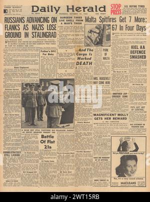 1942 Daily Herald page de couverture de la bataille de Stalingrad Banque D'Images