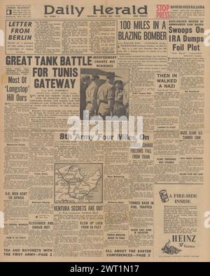 1943 Daily Herald en première page sur la bataille pour la Tunisie Banque D'Images