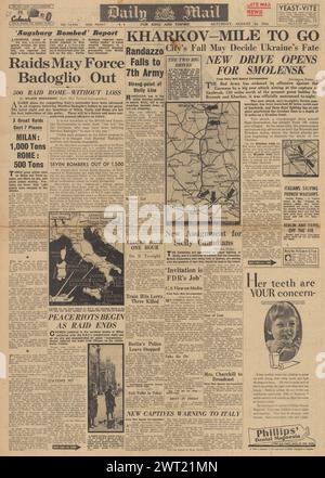 1943 Daily mail page de couverture faisant état des retraites de l'armée allemande de Kharkov et de la bataille pour la Sicile Banque D'Images