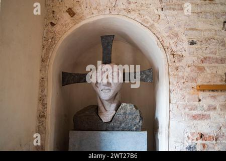 Vilnius, Lituanie - 4 JUILLET 2023 : intérieur de St. Église d'Anne et église du monastère des Bernardines dans la vieille ville de Vilnius Banque D'Images