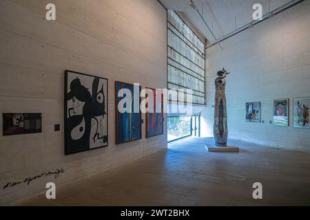 PALMA DE MAJORQUE, ESPAGNE - 22 SEPTEMBRE 2023 : intérieur du Fundacio Miro Mallorca (Fondation Miro Mallorca), un musée dédié au travail de la Banque D'Images