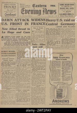 1944 Eastern Evening News page d'accueil faisant état de la bombe de l'US Air Force en Allemagne et bataille pour la Haye et Caen Banque D'Images