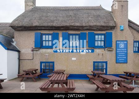 Le pub Start Bay Inn à Torcross célèbre pour ses fish and chips Banque D'Images