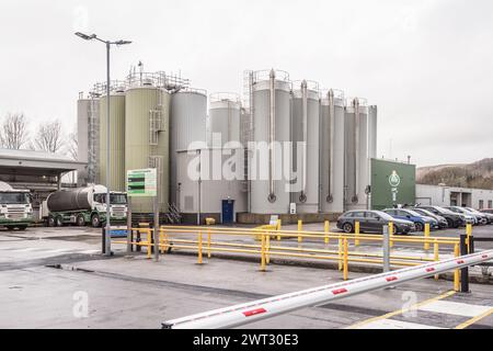 Arla Foods Creamery, Sowarh Field Industrial Estate, Settle, BD24 9AE un site de transformation du lait dans le Yorkshire (qui est une coopérative). Banque D'Images