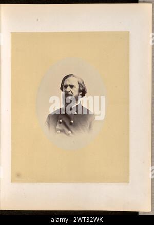 Portrait d'un homme. George Kendall Warren, photographe (américain, 1834 - 1884) 1868 Portrait d'un homme à la barbe complète. Il porte une veste avec deux rangées de boutons sur le devant. Banque D'Images