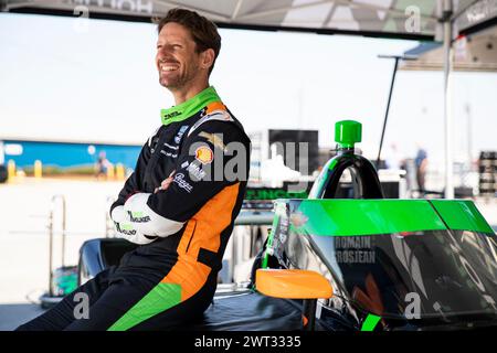 Sebring, Floride, États-Unis. 26 février 2024. ROMAIN GROSJEAN (77) de Genève, Suisse participe au Sebring Open test au Sebring International Raceway de Sebring, en Floride. (Crédit image : © Colin Mayr Grindstone Media Grou/ASP) USAGE ÉDITORIAL SEULEMENT! Non destiné à UN USAGE commercial ! Banque D'Images