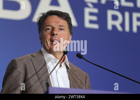 Le politicien Matteo Renzi, secrétaire d'Italia Viva, lors de l'assemblée nationale à Naples. Banque D'Images