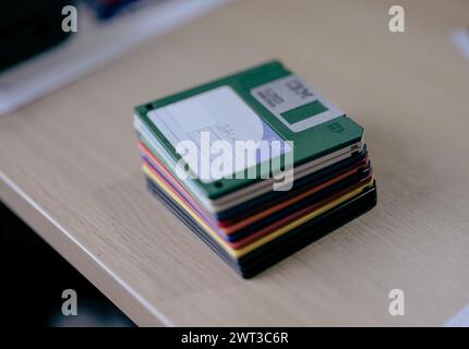 Disquettes utilisées pour le stockage et la sauvegarde de fichiers dans les années 1980 et d 1990 sur les PC domestiques et professionnels Banque D'Images