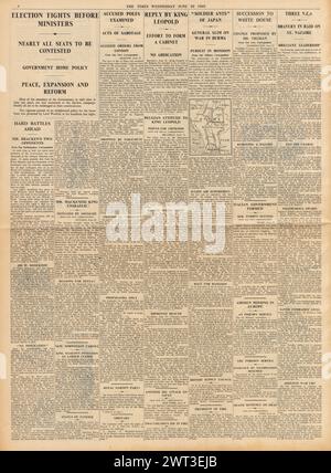 1945 le Times rapporte la campagne électorale générale, la bataille de Birmanie et trois récipiendaires de Victoria Banque D'Images