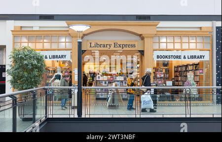 Scranton, Pennsylvanie - 9 mars 2024 : Library express in the Marketplace at Steamtown (centre commercial) Banque D'Images