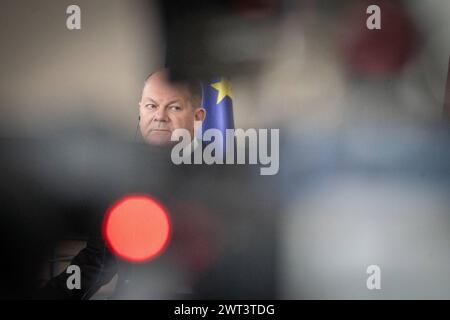 Treffen Weimarer Dreieck in Berlin - Pressestatements - Olaf Scholz, BundeskanzlerTreffen Weimarer Dreieck in Berlin - Pressestatements - Olaf Scholz, Bundeskanzler, Berlin Deutschland Bundeskanzleramt *** Réunion du Triangle de Weimar à Berlin communiqués de presse Olaf Scholz, chancelier fédéral Réunion du Triangle de Weimar à Berlin chancelier fédéral, Berlin Berlin Allemagne Chancellerie fédérale Banque D'Images