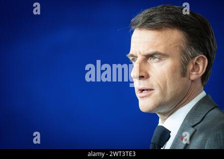 Treffen Weimarer Dreieck in Berlin - Pressestatements - Emmanuel Macron, Staatspräsident der Französischen RepublikTreffen Weimarer Dreieck in Berlin - Pressestatements - Emmanuel Macron, Staatspräsident der Französischen Republik, Berlin Deutschland Bundeskanzleramt *** Réunion du Triangle de Weimar in Berlin communiqués de presse Emmanuel Macron, Président de la République française Réunion du Triangle de Weimar à Berlin communiqués de presse Emmanuel Macron, Président de la République française, Berlin Berlin Allemagne Chancellerie fédérale Banque D'Images