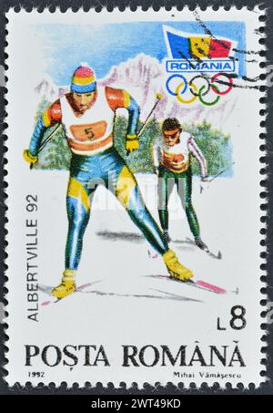 Timbre-poste oblitéré imprimé par la Roumanie, qui montre Jeux Olympiques d'hiver 1992 - Albertville, vers 1992. Banque D'Images