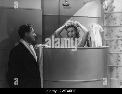 CLAUDE DAUPHIN et DANIELLE DARRIEUX dans une scène de JEAN DE LA LUNE 1949 écrite et réalisée par MARCEL ACHARD films Roger Richebe Banque D'Images