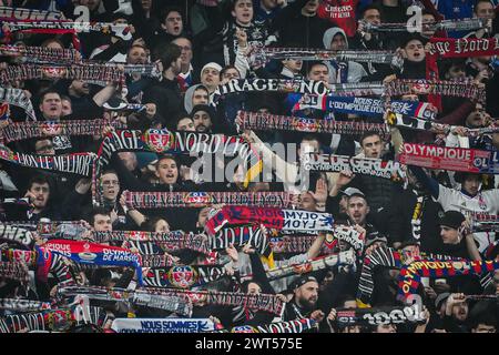 Decines Charpieu, France. 16 février 2024. Supporters de Lyon lors du match de football de Ligue 1 entre l'Olympique Lyonnais (Lyon) et l'OGC Nice le 16 février 2024 au stade Groupama de Decines-Charpieu près de Lyon - photo Matthieu Mirville/DPPI crédit : DPPI Media/Alamy Live News Banque D'Images