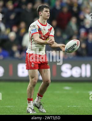 Jon Bennison de composé Helens passe le ballon lors du match de la Betfred Super League Round 5 Leeds Rhinos vs St Helens au Headingley Stadium, Leeds, Royaume-Uni, le 15 mars 2024 (photo par Alfie Cosgrove/News images) Banque D'Images