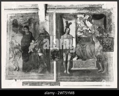 Marches Macerata Urbisaglia chiesetta della Maesta2. Hutzel, Max 1960-1990 Max Hutzel (1911-1988), photographe et chercheur d'origine allemande, a photographié en Italie du début des années 1960 jusqu'à sa mort. Le résultat de ce projet, appelé Foto Arte Minore par Hutzel, est une documentation approfondie du développement historique de l'art en Italie jusqu'au XVIIIe siècle, y compris des objets des Étrusques et des Romains, ainsi que des monuments médiévaux, romans, gothiques, Renaissance et baroques. Les images sont organisées par région géographique en Italie, puis par province, ville, complexe de sites et monument. Banque D'Images