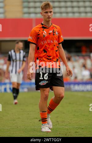 Brisbane, Australie. 16 mars 2024. Thomas Waddingham (16 Brisbane) en action lors de l'Isuzu Ute A League match entre Brisbane Roar et MacArthur FC au Ballymore Stadium. Crédit : Matthew Starling / Alamy Live News Banque D'Images