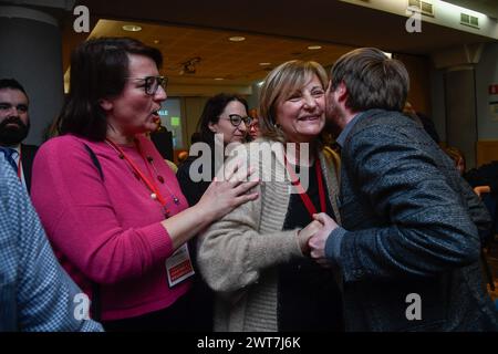 Torino, Italie. 16 mars 2024. Gianna Pentenero nel bagno di folla alla fine dell'assemblea regionale del Partito Democratico per eleggere il candidato alle elezioni regionali piemontesi a Torino, Italia - Cronaca - sabato 16 Marzo 2024 - ( photo Alberto Gandolfo/LaPresse ) Gianna Pentenero à l'issue de l'Assemblée régionale du Parti démocrate pour élire le candidat aux élections régionales du Piémont à Turin, Italie - samedi 16 mars 2024 - Actualités - ( photo Alberto Gandolfo/LaPresse ) crédit : LaPresse/Alamy Live News Banque D'Images