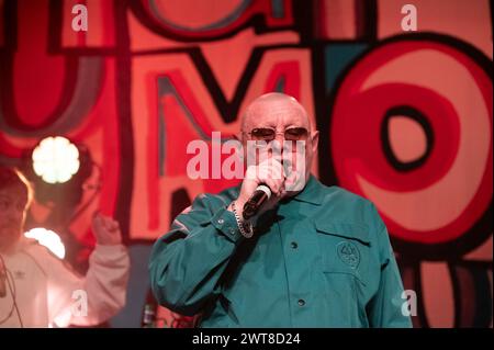 Glasgow, Royaume-Uni. 15 mars 2024. Shaun Ryder de Happy Mondays se produisant au Barrowland Ballroom à Glasgow le 15 mars 2024 crédit : Glasgow Green at Winter Time/Alamy Live News Banque D'Images