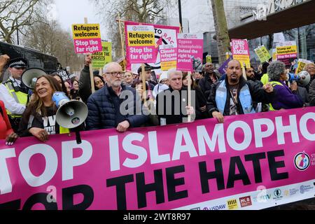 Londres, Royaume-Uni. 16 mars 2024. Démo Stand Up to Racism du Home Office. À Downing Street. Jeremy Corbyn député, John McDonnell député. Credit : Matthew Chattle/Alamy Live News Banque D'Images