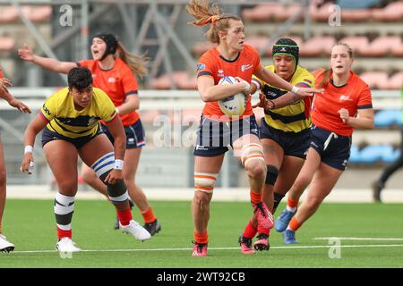 AMSTERDAM, PAYS-BAS - MARCH16 : ISA Prins joueuse de RC DIOK pendant le match de Play-off International Rugby WXV Ladies match entre les pays-Bas v Banque D'Images